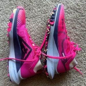 Nike React Pegasus Trail 4 GTX size 6.5.